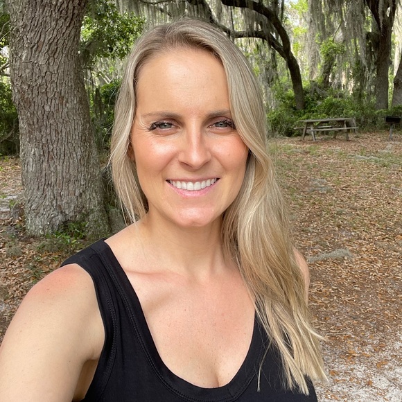 Meet your Posher, Katie - Picture 1 of 1